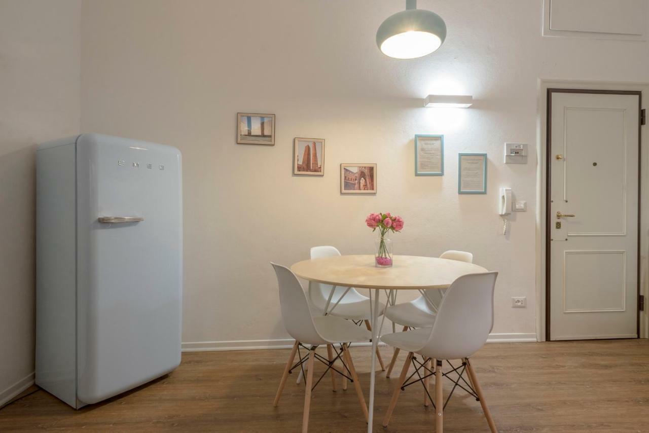 New Loft In The Heart Of Bologna 2 Apartment Luaran gambar